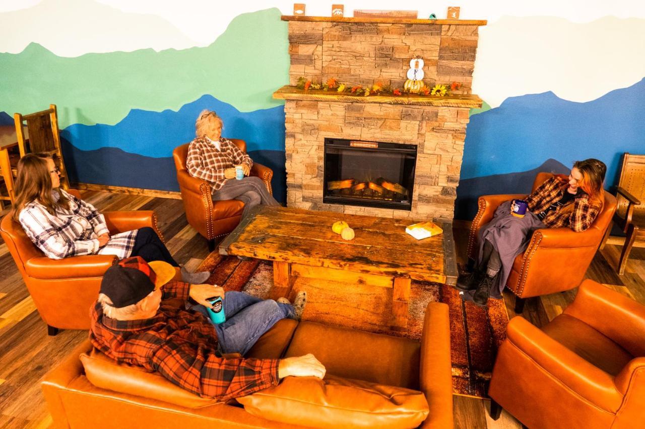 Pintler'S Portal Hostel Anaconda Zewnętrze zdjęcie
